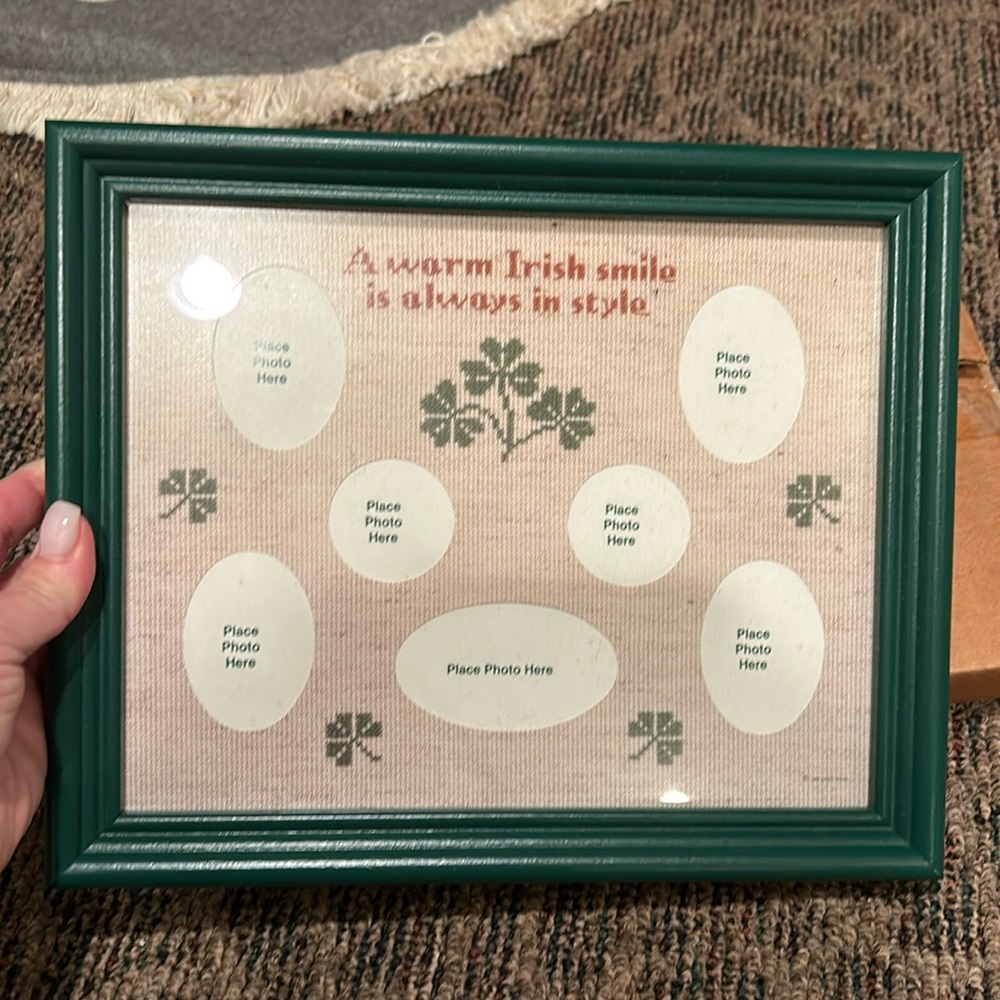 ‘ a warm Irish smile is always in style’ 8 x 10 frame NWT
